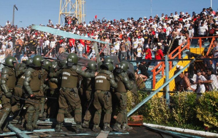 Violencia En Los Estadios